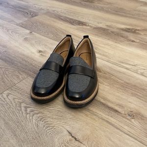 Clarks black and gray loafers, 7.5